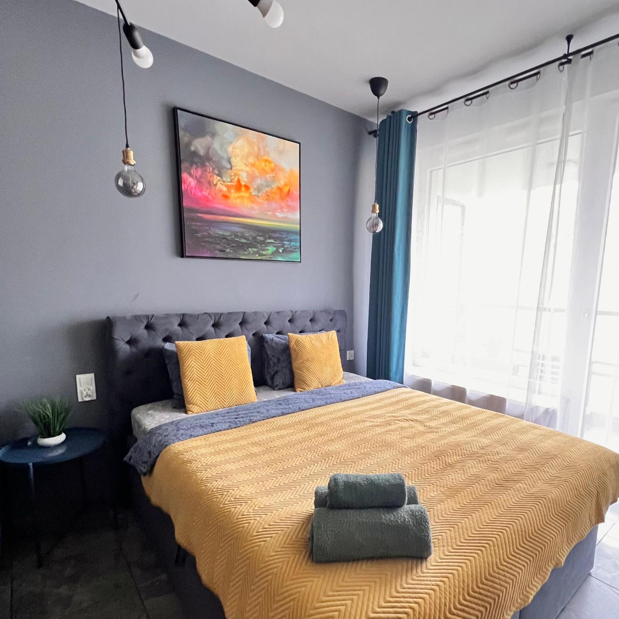 Stylowe Studio Krzemieniecka, Metro Slodowiec, Free Parking By Cosmo Spirit 바르샤바 외부 사진